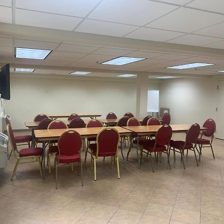 Riverleaf Inn Mission Valley Сан-Диего Экстерьер фото
