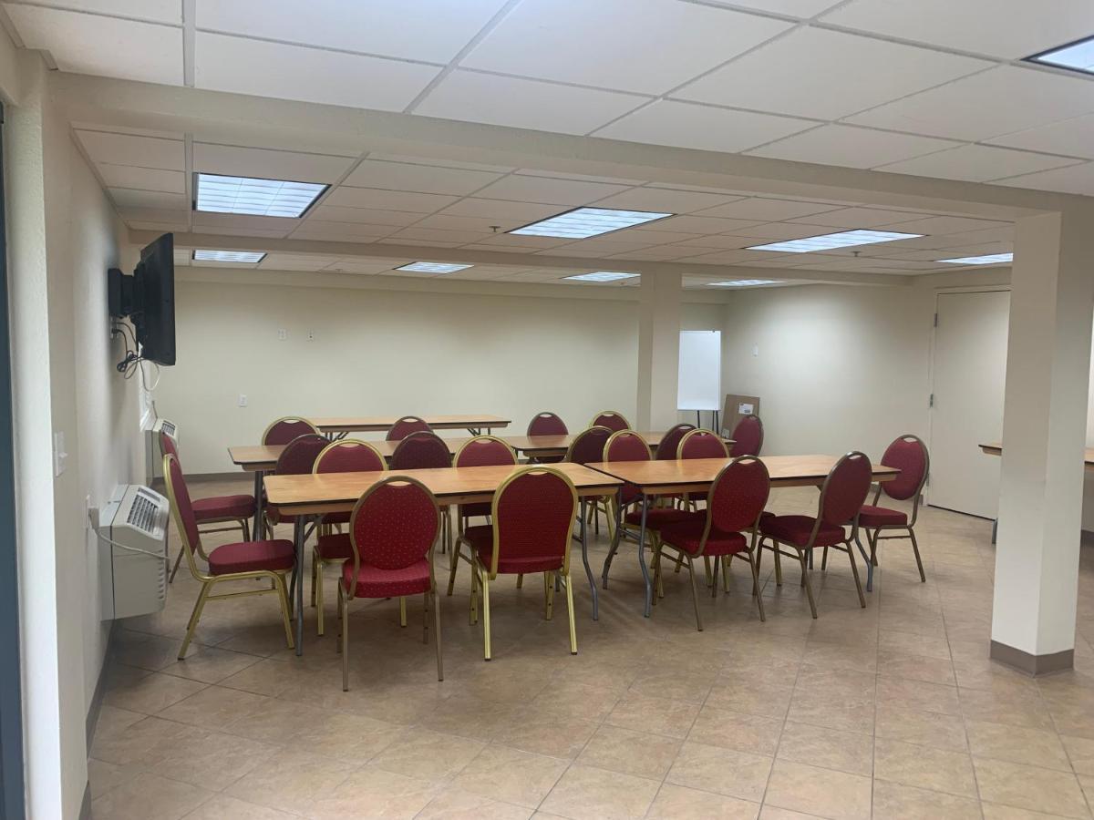 Riverleaf Inn Mission Valley Сан-Диего Экстерьер фото
