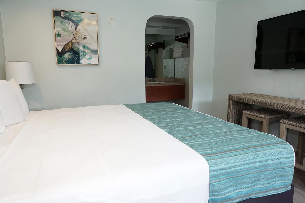 Riverleaf Inn Mission Valley Сан-Диего Экстерьер фото